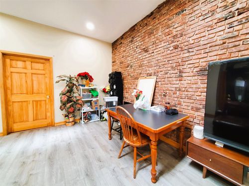 21 Charlotte St, Ridgewood, NY, 11385-1036 | Card Image