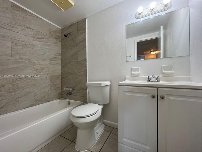 APT-407 - 3600 Nw 21 St St, Condo with 2 bedrooms, 2 bathrooms and null parking in Lauderdale Lakes FL | Image 9