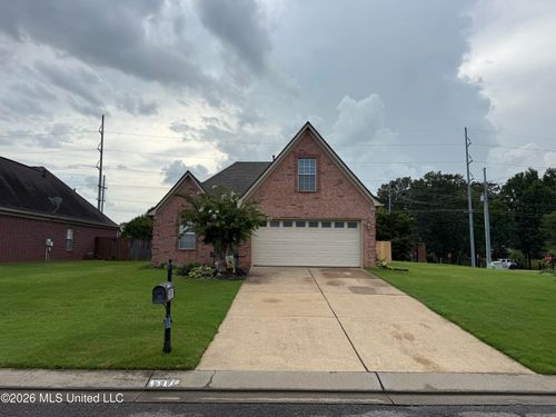 5981 Sheffield Dr, Southaven, MS, 38671-7833 | Card Image