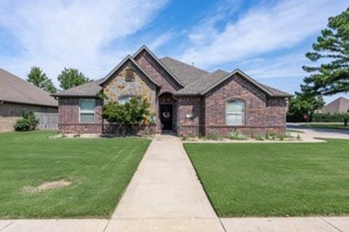 4401 W Canopy Meadows Dr, Rogers, AR, 72758-8302 | Card Image