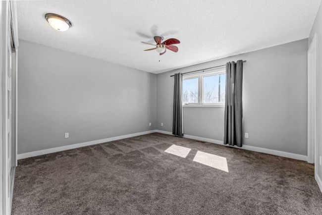 103 Silvergrove Place Nw, Home with 3 bedrooms, 1 bathrooms and 5 parking in Calgary AB | Image 12