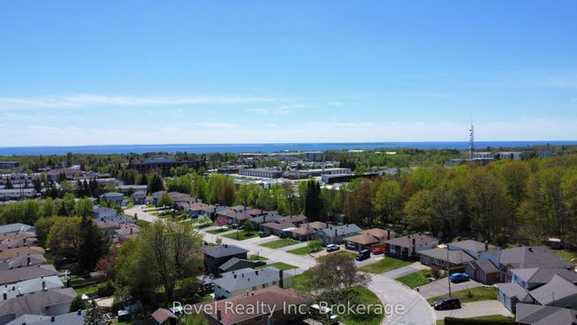 99 Sherryl Cres, House other with 3 bedrooms, 3 bathrooms and 4 parking in North Bay ON | Image 21