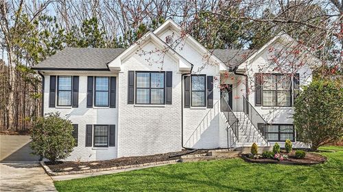 530 Alcovy Springs Dr, Lawrenceville, GA, 30045-7928 | Card Image