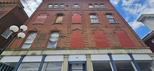 15 Main Street, Dexter, ME, 04930 | Card Image