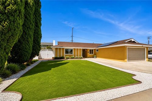 13291 Siskiyou St, Westminster, CA, 92683-2155 | Card Image