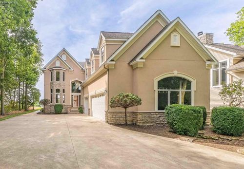 3706 E Baycliffs Dr, Lakeside, OH, 43440-3092 | Card Image