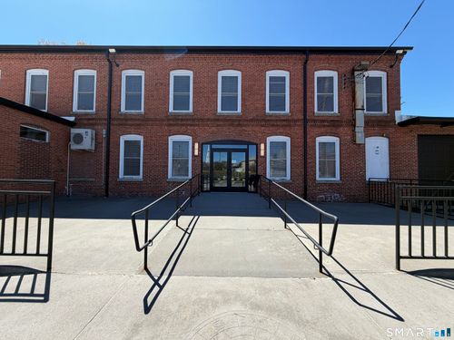 113 School St, Killingly, CT, 06239-3022 | Card Image