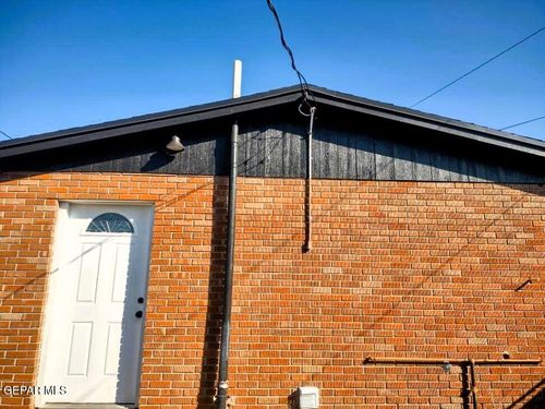 rear-4637 La Luz Ave, El Paso, TX, 79903-3116 | Card Image