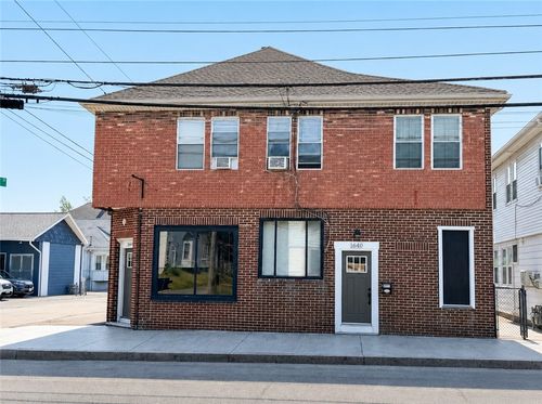 1640 Cranston St, Cranston, RI, 02920-5036 | Card Image
