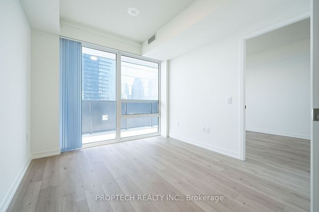 3009 - 138 Downes St, Condo with 2 bedrooms, 1 bathrooms and null parking in Toronto ON | Image 9