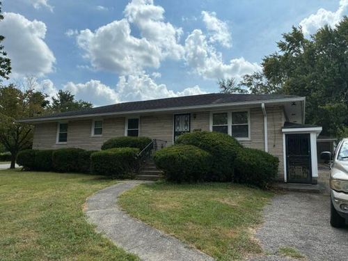 132 Greenbriar Rd, Lexington, KY, 40503-2632 | Card Image
