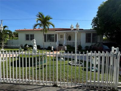 6110 Sw 13th Ter, House other with 3 bedrooms, 1 bathrooms and null parking in West Miami FL | Image 3