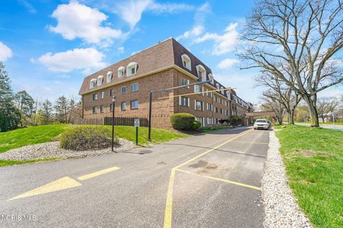 apt-4g-4343 W Bancroft Street, Ottawa Hills, OH, 43615 | Card Image