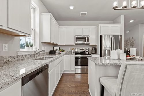 109-2251 Chase Dr, Howell, MI, 48843 | Card Image