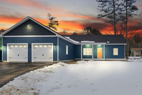 19 Forest Glen Lane, Topsham, ME, 04086 | Card Image