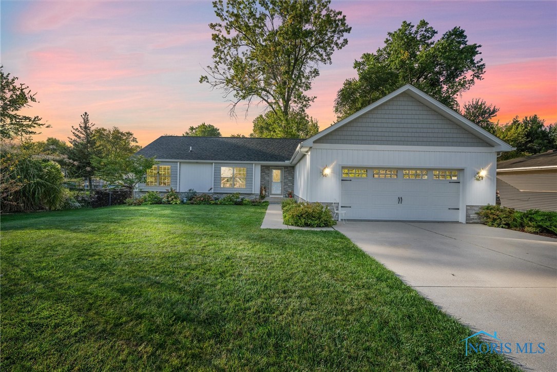 Bayshore Rd, Oregon, OH 43616