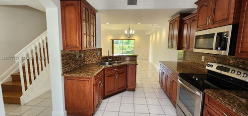 3-8960 W Flagler St, Miami, FL, 33174-3901 | Card Image