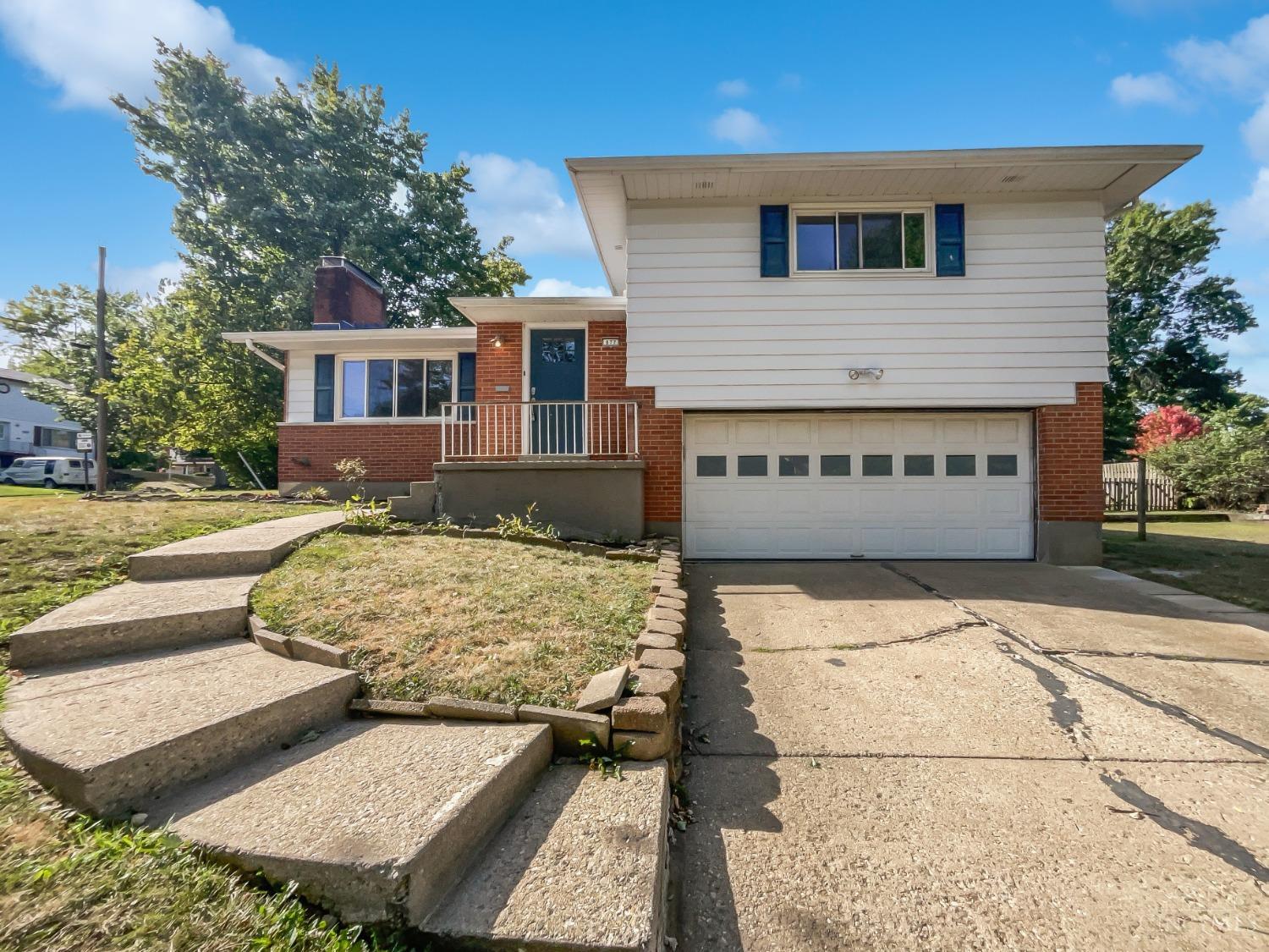 Rosetree Ln, Cincinnati, OH 45230