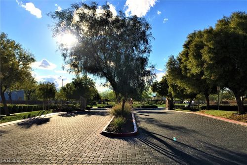 6313 Blushing Willow St, North Las Vegas, NV, 89081-3325 | Card Image