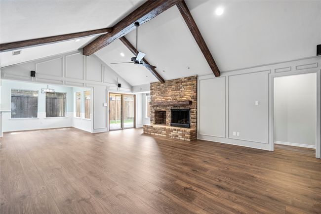 6910 Flintcove Dr, House other with 4 bedrooms, 3 bathrooms and null parking in Dallas TX | Image 6