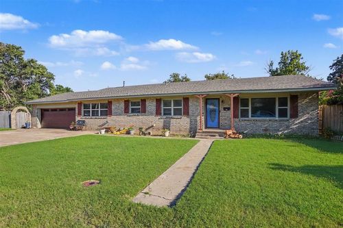 116 W Jackson St, Mangum, OK, 73554-3006 | Card Image