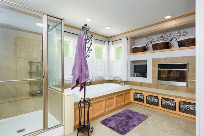 1914 Route 12, House other with 3 bedrooms, 2 bathrooms and null parking in Gales Ferry CT | Image 28