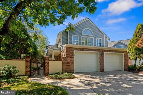 9 Cromwell Ct, Princeton, NJ, 08540-7064 | Card Image