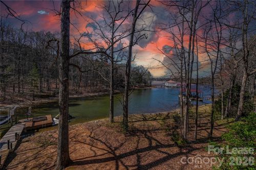 19314 Yachtman Dr, Cornelius, NC, 28031-8624 | Card Image