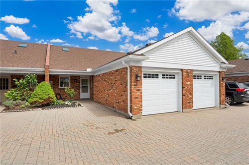 4107 Cherry Blossom Lane, Vineland, ON, L0R2C0 | Card Image