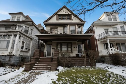 674 Humboldt Parkway, Buffalo, NY, 14211 | Card Image