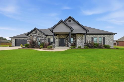 29 Kalli Cir, Vilonia, AR, 72173-8901 | Card Image