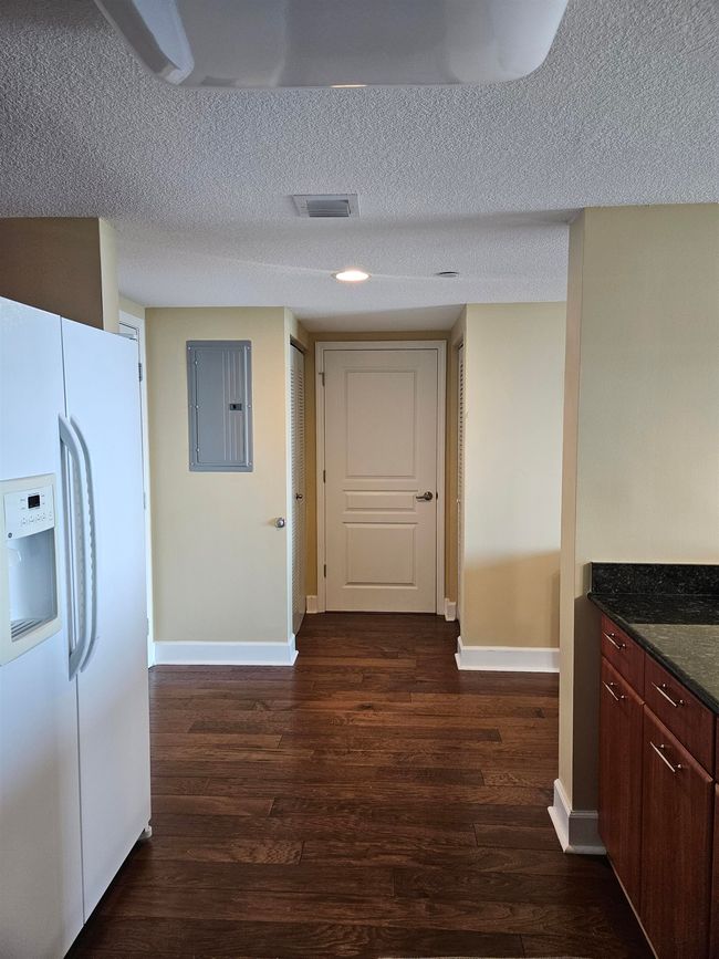 UNIT-1003 - 300 S Duval St, Condo with 1 bedrooms, 1 bathrooms and null parking in TALLAHASSEE FL | Image 8