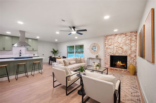 2329 Southwood Dr, Dallas, TX, 75224-3629 | Card Image