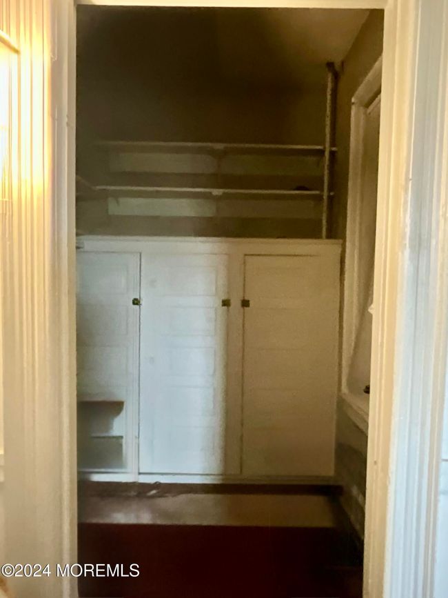 912 W State St, House other with 6 bedrooms, 2 bathrooms and null parking in Trenton NJ | Image 11