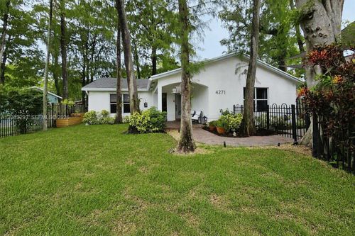 4271 Nw 20th Ave, Oakland Park, FL, 33309-3616 | Card Image