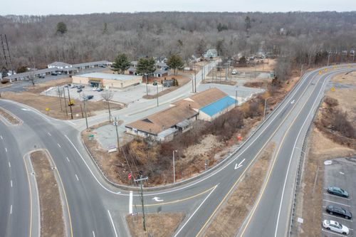 4-6 Green Hollow Rd, Moosup, CT, 06354-1703 | Card Image