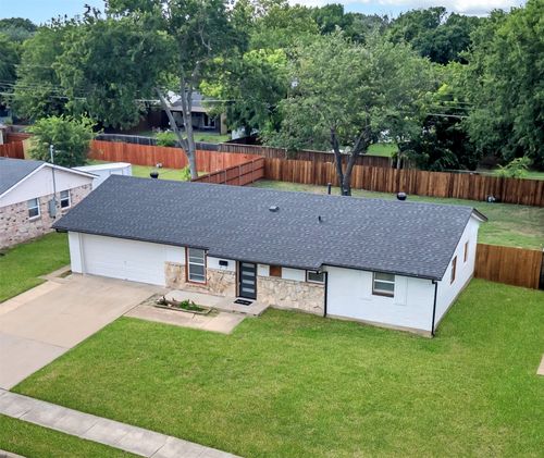 2801 Meadows Dr, Plano, TX, 75074-6619 | Card Image