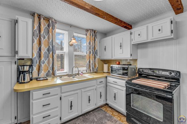703 New York Ave, House other with 5 bedrooms, 3 bathrooms and null parking in Holton KS | Image 21