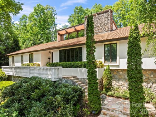 69 Forest Rd, Asheville, NC, 28803-2943 | Card Image