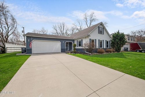 4861 Eastwick Dr, Toledo, OH, 43614-1814 | Card Image
