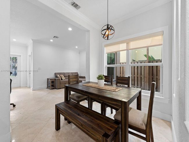 1602 Se 20 Th Rd, House other with 3 bedrooms, 2 bathrooms and null parking in Homestead FL | Image 7