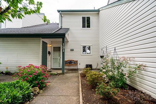 131-13710 67 Ave, Surrey, BC, V3W6X6 | Card Image