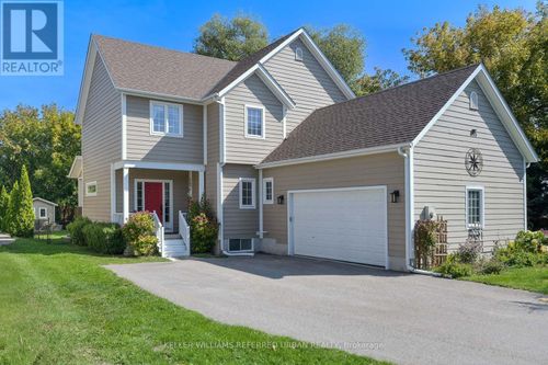 995 Chapman St, Belle Ewart, ON, L0L1W0 | Card Image