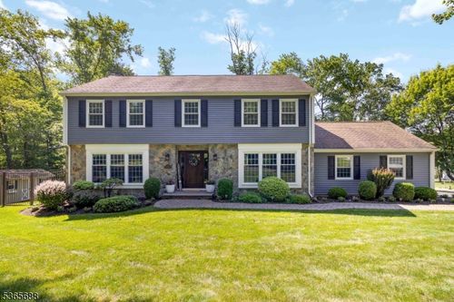 6 Wyckoff Way, Morris Plains, NJ, 07950-1934 | Card Image