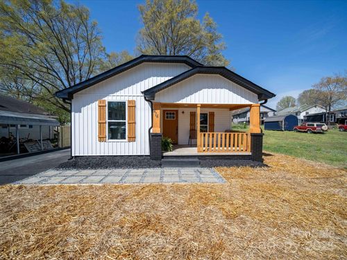 414 E Rice St, Landis, NC, 28088-1839 | Card Image