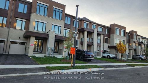 314 Laplante St, Newmarket, ON, L3X0M8 | Card Image
