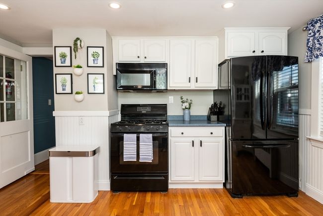 16 Dane St, House other with 3 bedrooms, 2 bathrooms and 3 parking in Peabody MA | Image 6