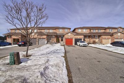 18 Mccausland Crt, Home with 2 bedrooms, 2 bathrooms and 4 parking in Barrie ON | Image 2