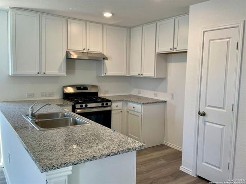 5910 Antonio Pl, Seguin, TX, 78155-3253 | Card Image