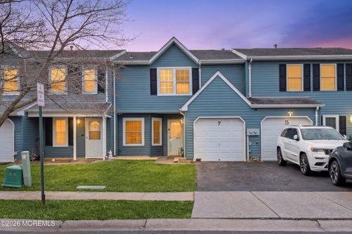 7 Farragut Sq, Freehold, NJ, 07728-3748 | Card Image